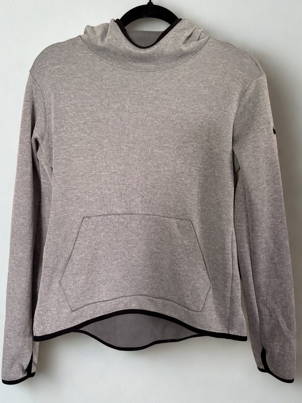Nike DRI-FIT Women’s Light Gray Pullover Hoodie with Front Pocket M Exc Cond